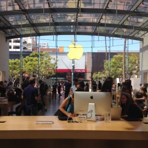 iPhone6s-Apple-Store-Santa-Monica-inovasi-com